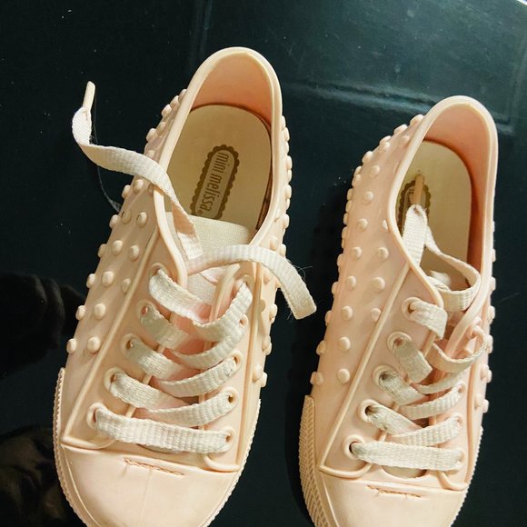 Girl Shoes - Picture 2 of 2